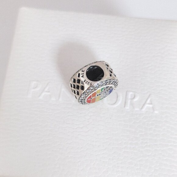 Pandora New York City NYC Gay Pride Rainbow Liberty Bead Moments Charm S925 ALE - Picture 4 of 8